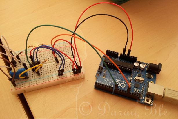 Prototipinėje plokštėje surinktas induktyvumo matuoklis henriometras su Arduino
